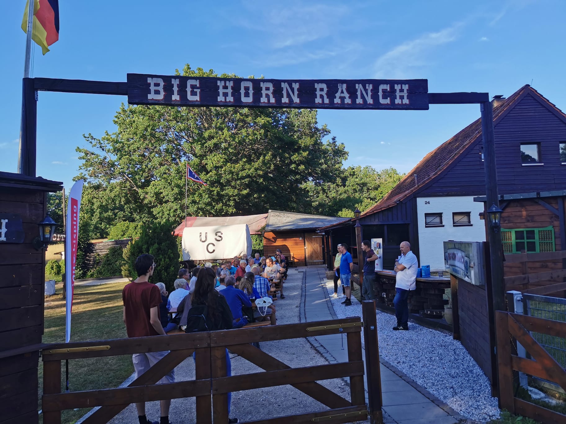 Open-Air-Informationsveranstaltung zum Glasfaserausbau in Nürnberg-Birnthon auf der Big Horn Ranch